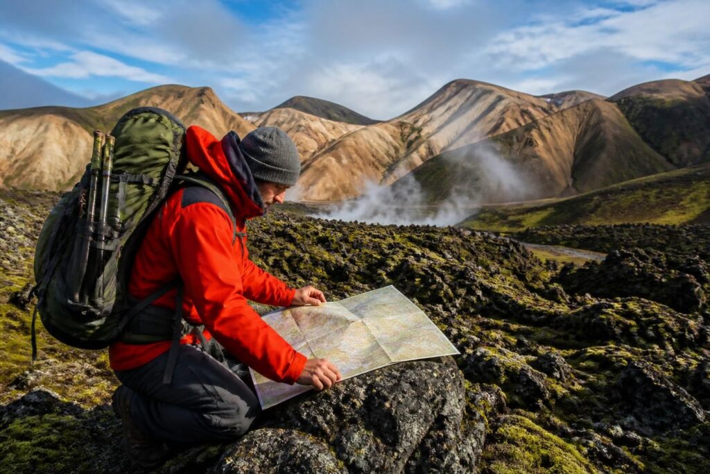 découvrez comment bien préparer votre randonnée au landmannalaugar en islande avec nos conseils pratiques sur l'équipement, les itinéraires et la sécurité pour une aventure inoubliable.
